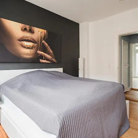 Top 2 Zimmer Altbauwohnung In Kiel Mitte 24-7 Check In Exterior foto