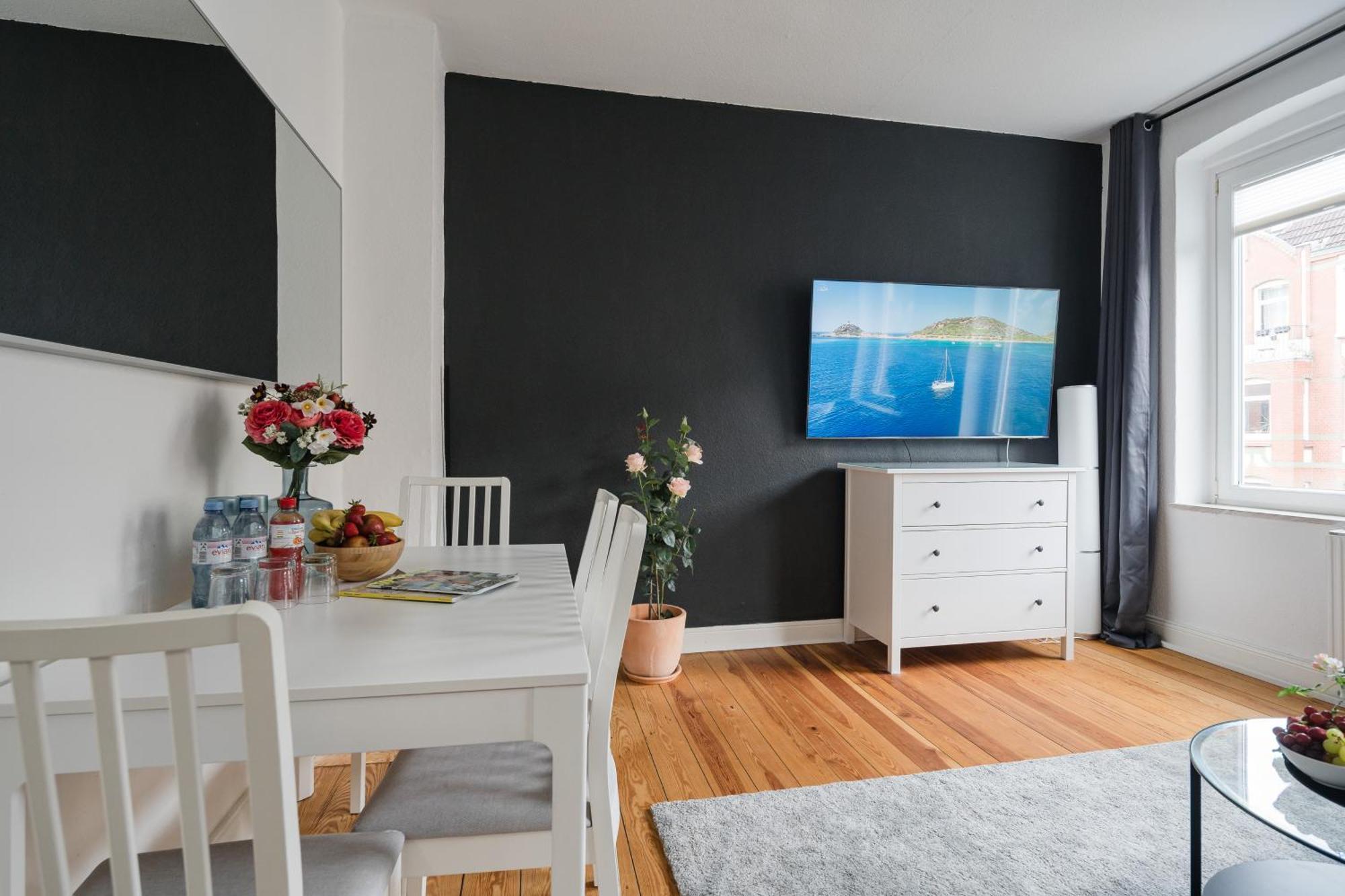 Apartment 2 Altbauwohnung In Mitte 24-7 Check In
